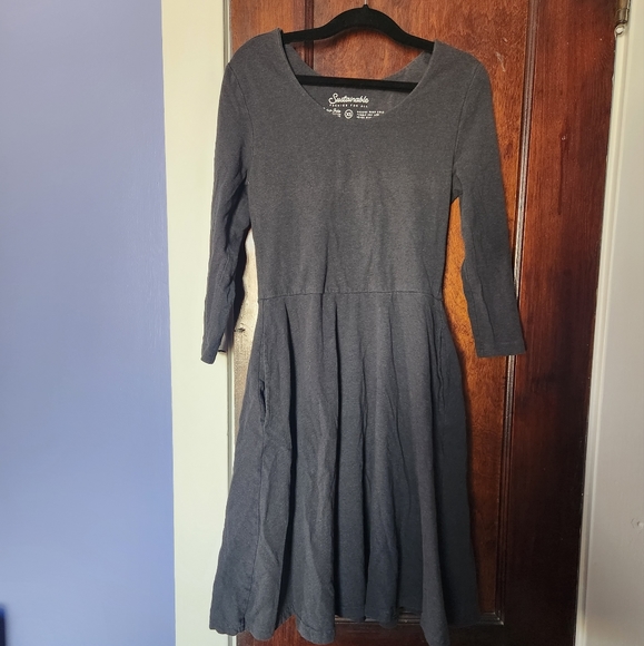 Pact fit and flare dress - Picture 1 of 3